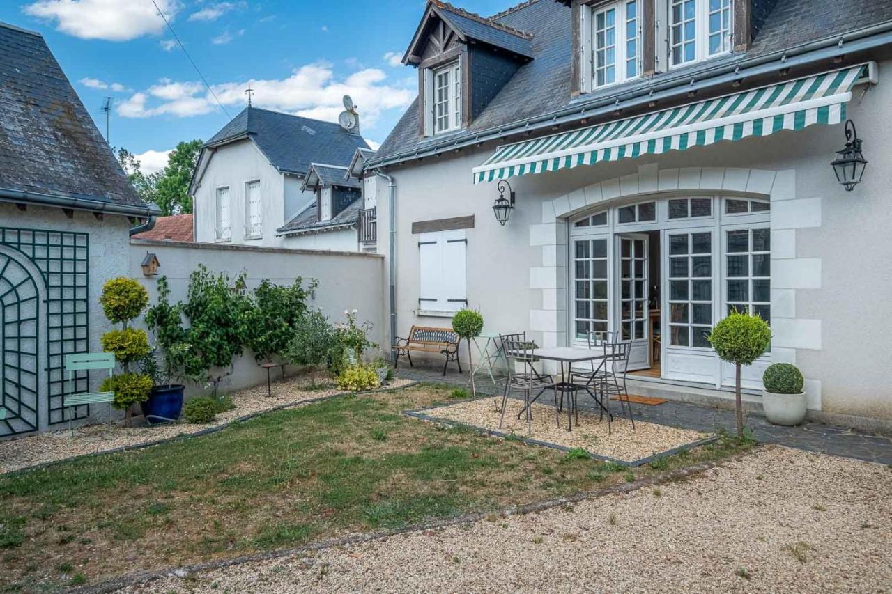L'Hirondelle - Maison Au Coeur Des Chateaux Mosnes Exteriör bild